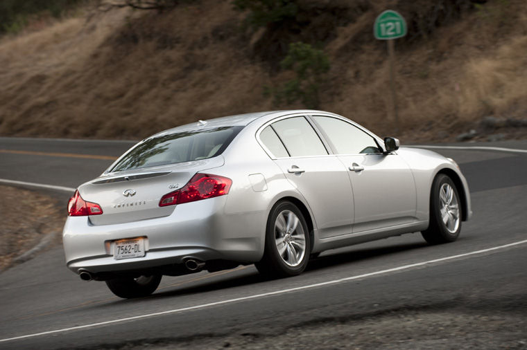 2011 Infiniti G25 Sedan Picture
